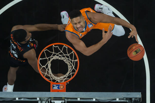 名的教练曾 名的教练曾