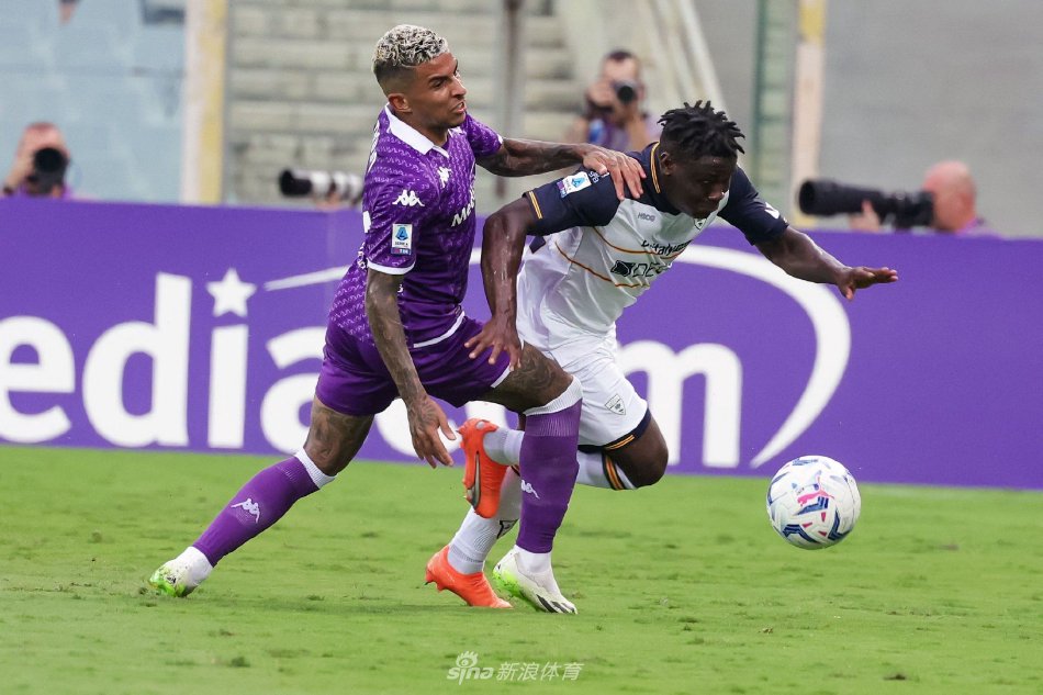 并在同年拿 并在同年拿